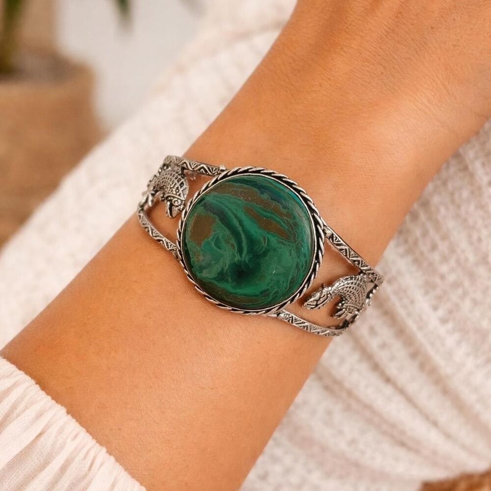 Unbranded Women's Green and Silver Jewellery